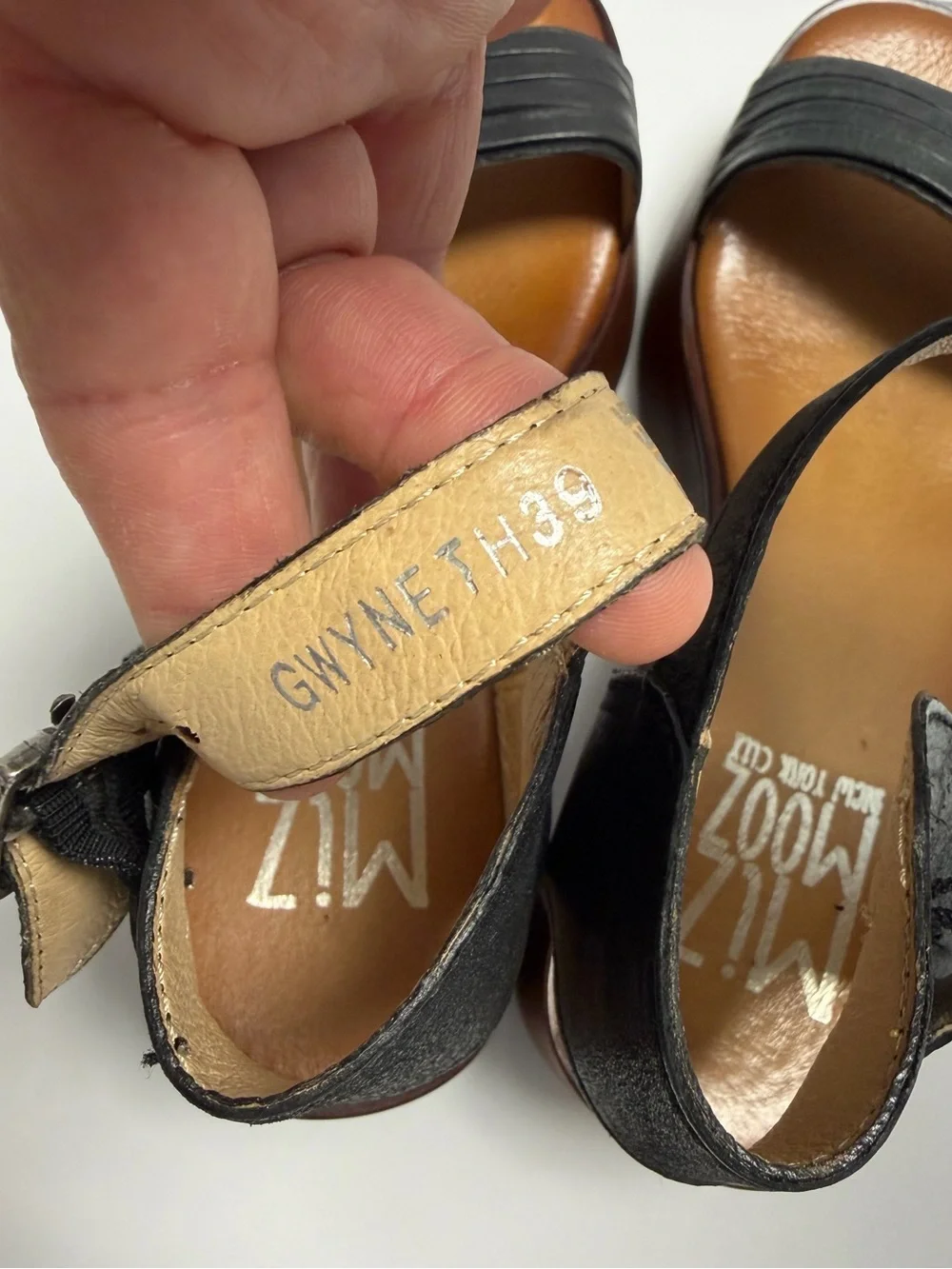 Miz Mooz Gwyneth Leather Platform Wedge Sandals Quiet Luxury  EU 39 / US 8.5-9